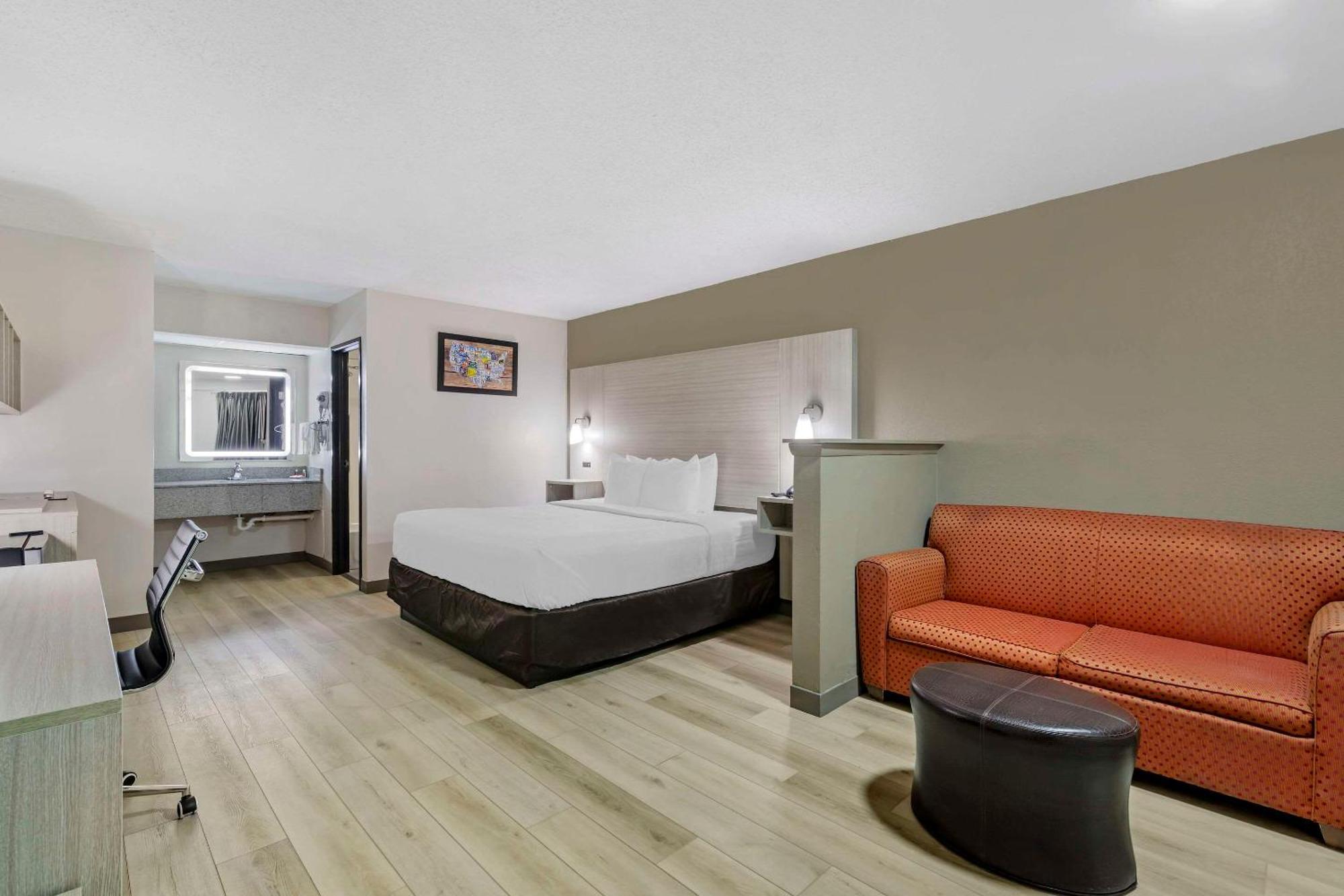 Lodge Econo Augusta, Downtown
