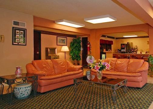 Lodge Econo Augusta, Downtown *